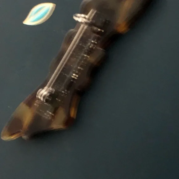 Vintage Brooch - Tortoise Shell Rhinestone Bow, 1950’s - Picture 5 of 8